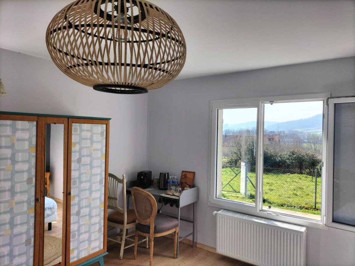 Agreable Chambre Meublee, Vue Sur La Vallee De L'Auxois Villy-en-Auxois エクステリア 写真